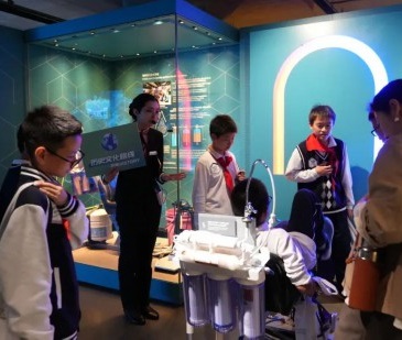 在世界技能博物館，開啟“技能第一課”/